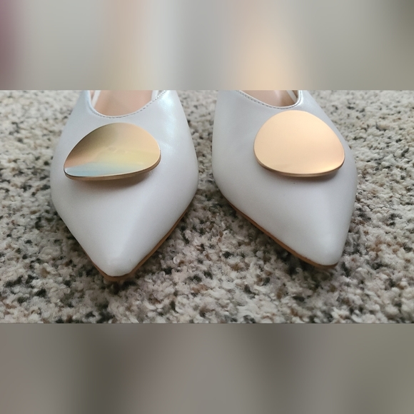 White pointed mules Gold‎ coin Midnight Velvet 7.5 - Picture 3 of 10